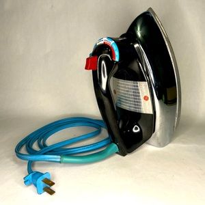 SOLD: Vintage Clothes Iron - GE General Electric Spray Steam & Dry Iron H2f73